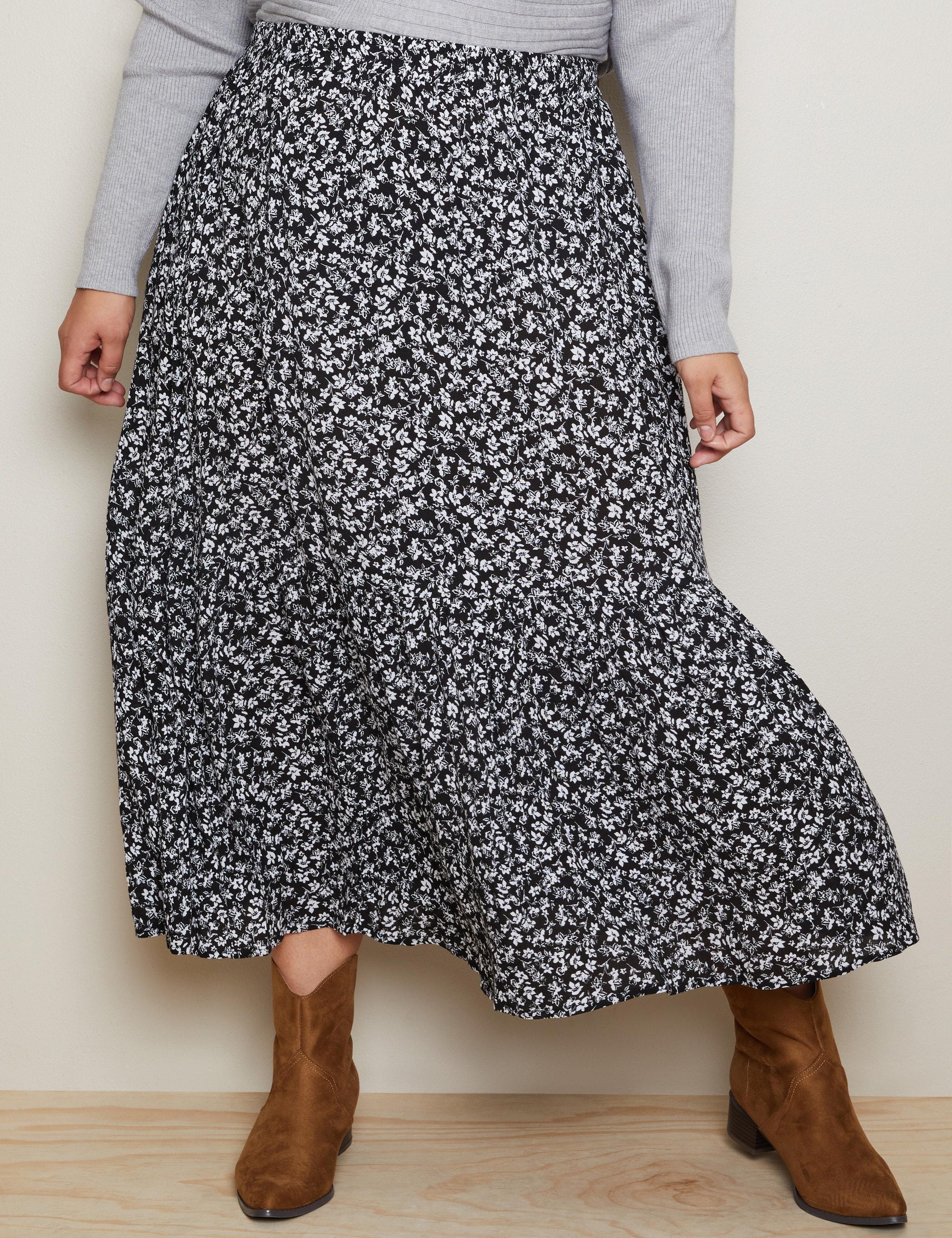 Plus size white skirt hotsell in winter