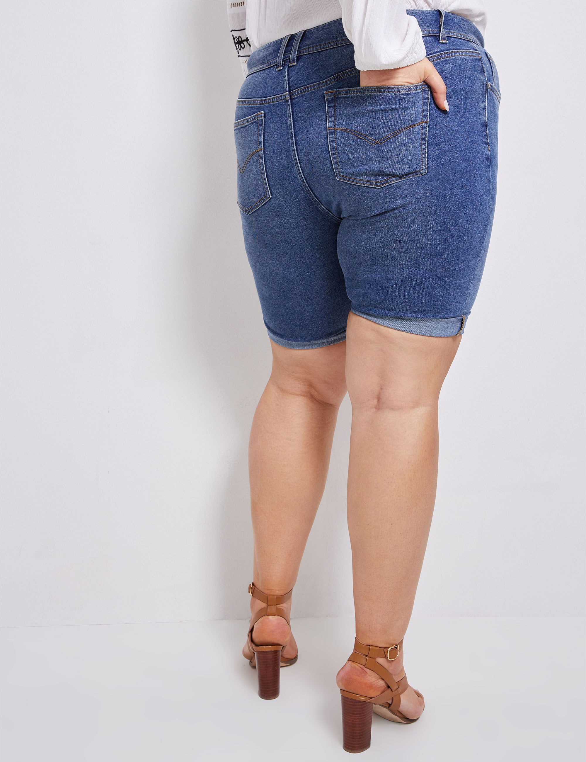 Summer Blue Ripped Jeans Shorts Womens For Women Plus Size S 3X, Trendy And  Casual With Rippled Detailing, Straight Leg Bell Bottoms, And Black Color  Fast DHL Shipping 4970 From Sell_clothing, $13.48