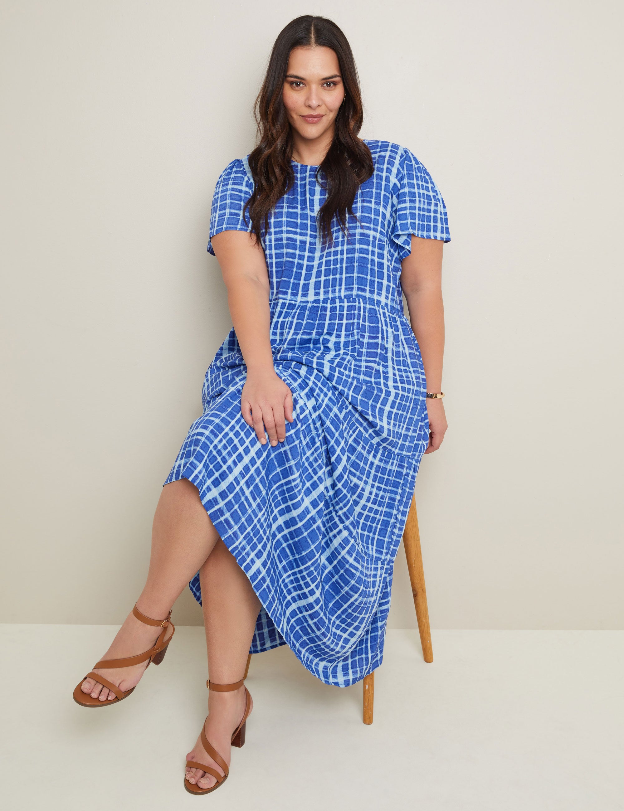 plus-size-solid-casual-skirt-two-pieces-set-modern-fashion-outfits