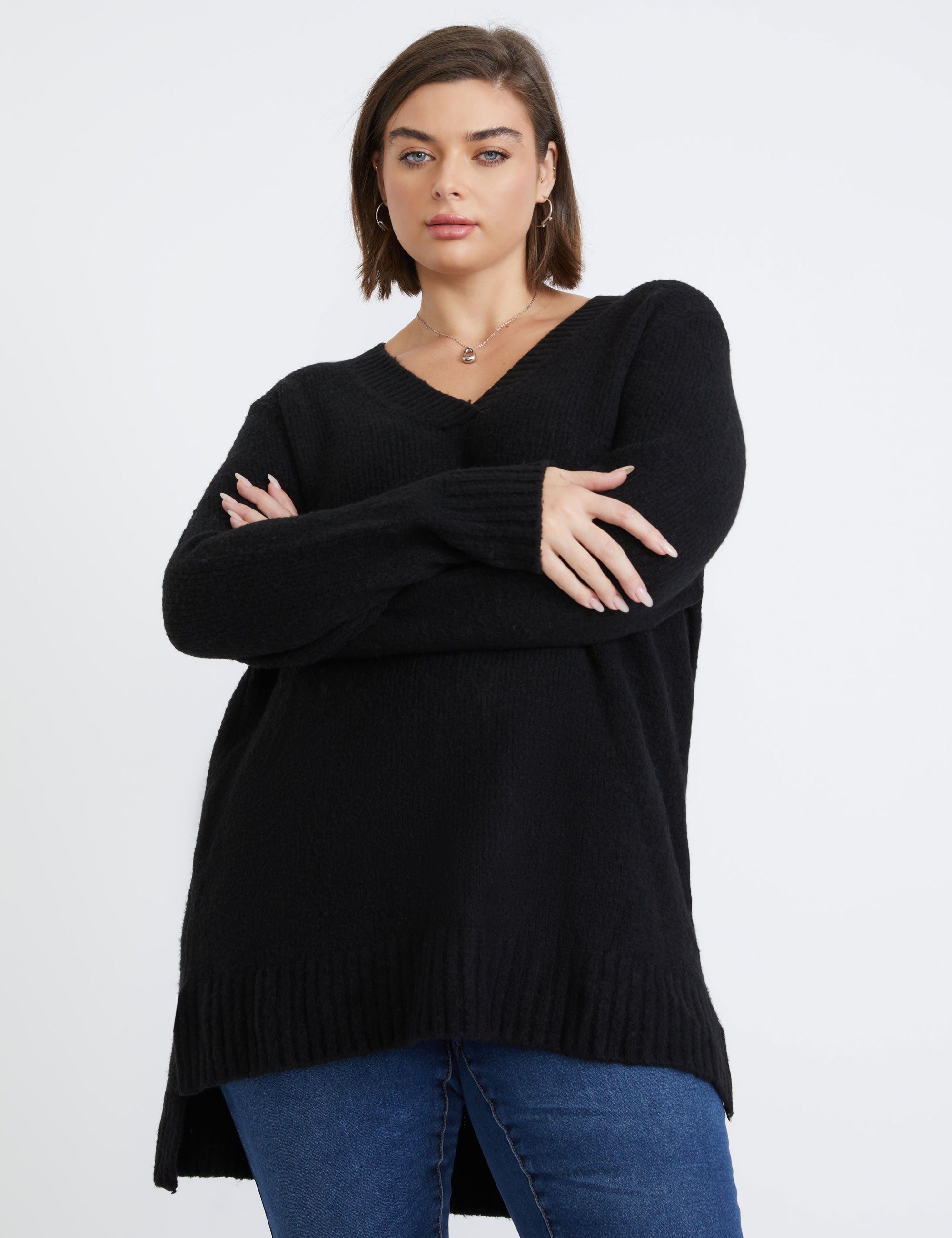 Beme Stepped Hem V Neck Jumper | Beme