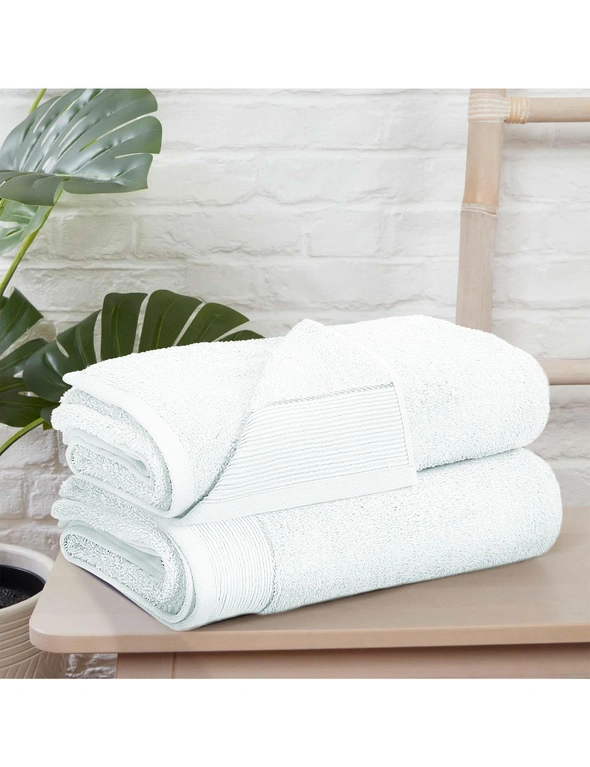 Pack Of 2 pcs Luxury Bath Towel 600 GSM (69cm x 137cm), hi-res image number null
