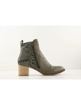 Bueno East Leather Ankle Boot