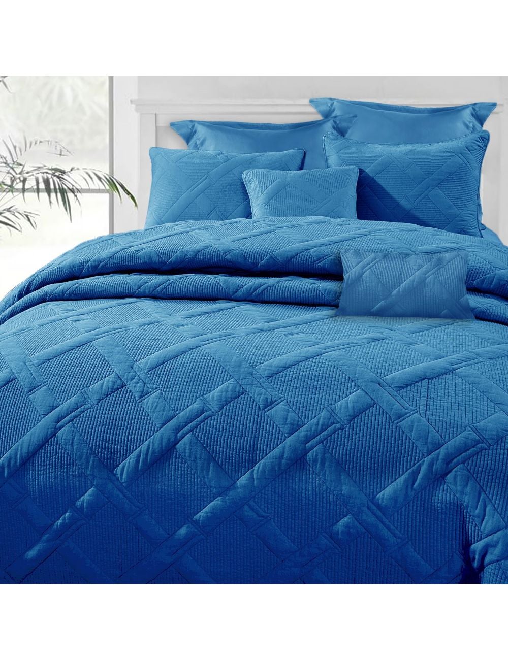 Ramesses 7-Piece Bamboo Blend Matelasse Comforter Set | EziBuy NZ