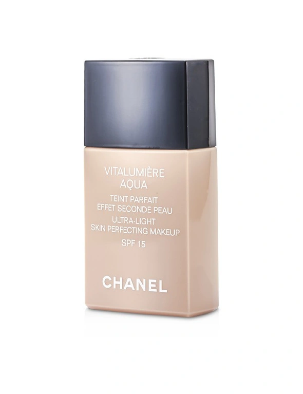 Chanel Vitalumiere Aqua Ultra Light Skin Perfecting Make Up SFP 15