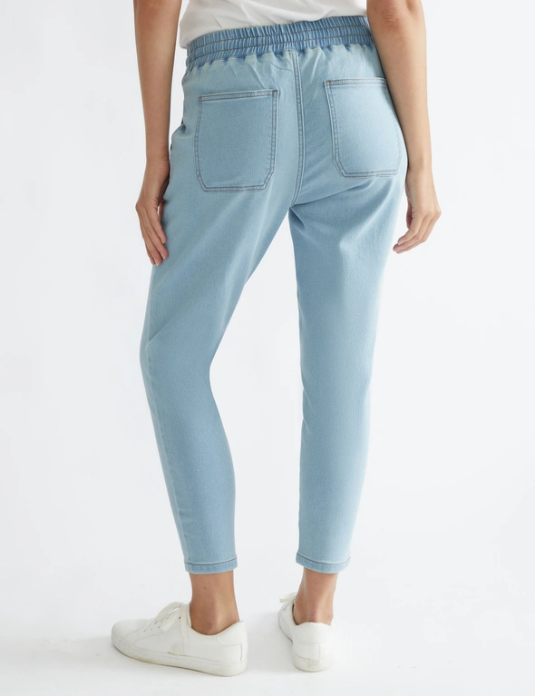 Women's Knitted Jogger Jeans in Mid Wash