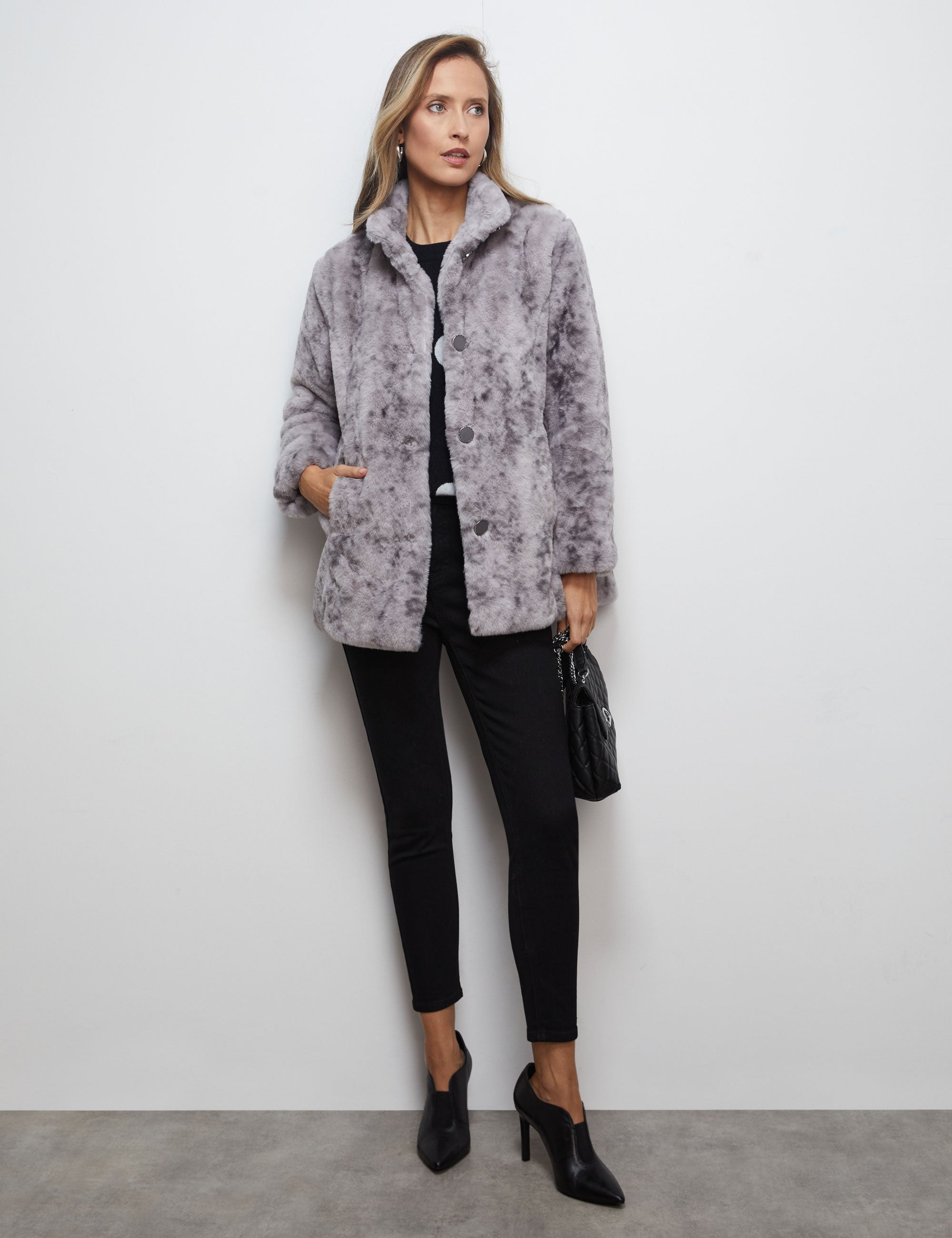 Liz Jordan Faux Fur Coat | Noni B