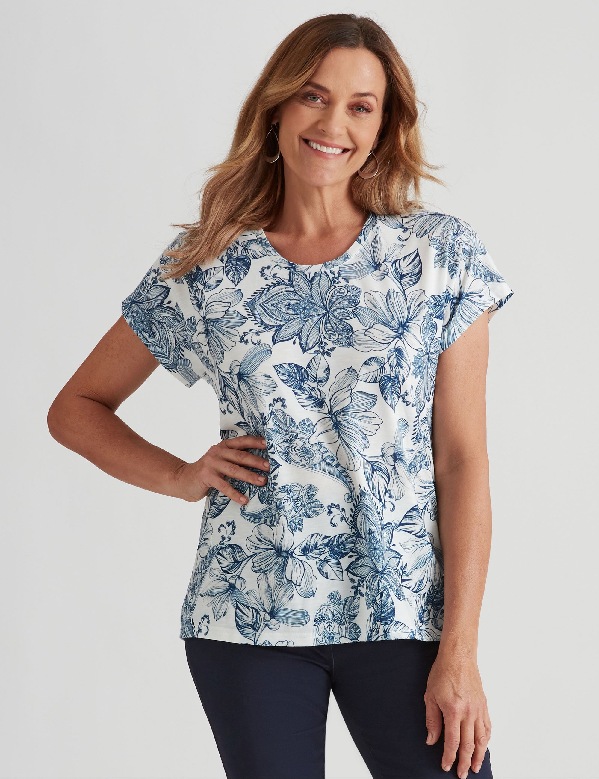 Millers Short Sleeve Printed V-Neck Slub Top | Crossroads