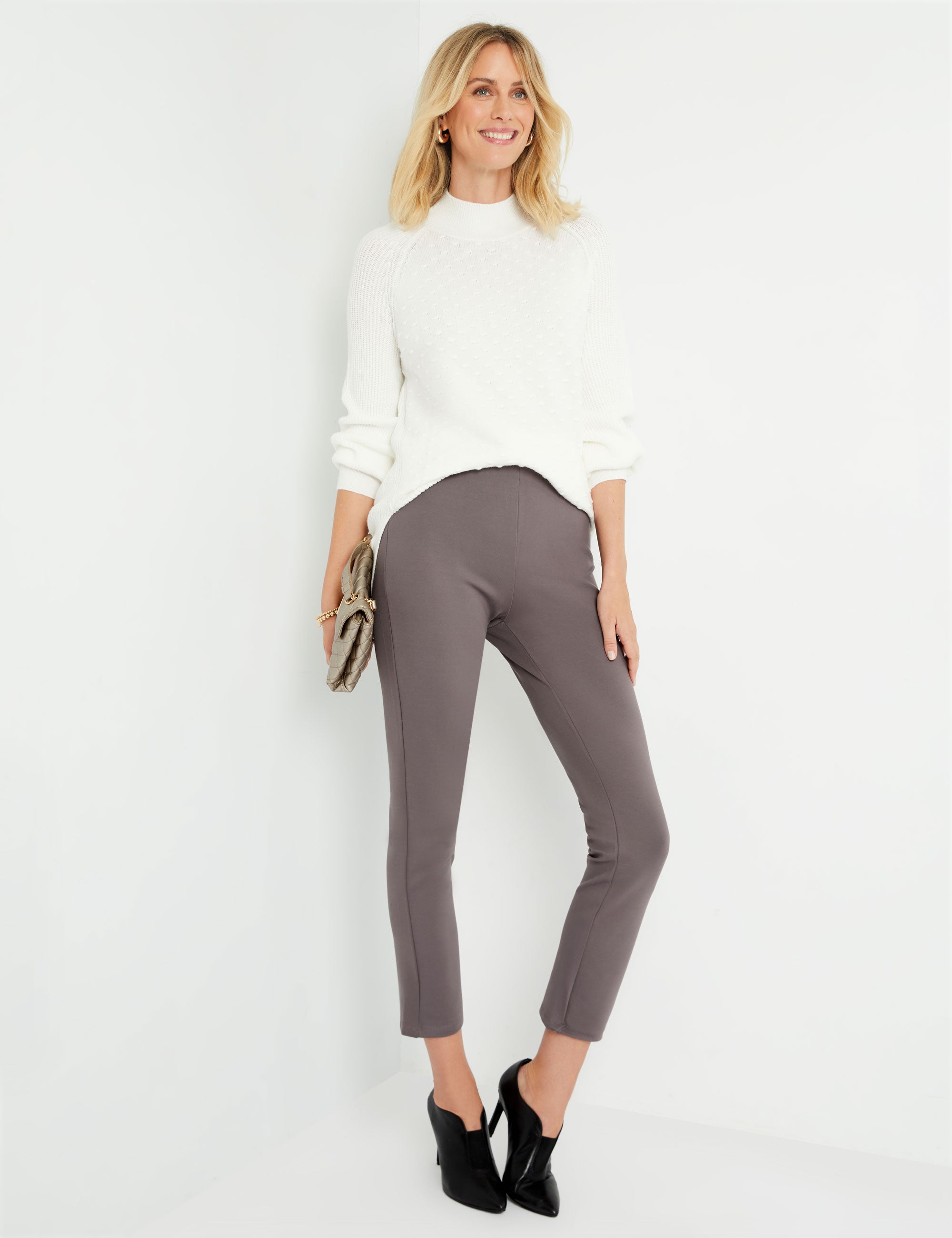 NONI B PONTE SHORT PULL ON PANTS | Liz Jordan