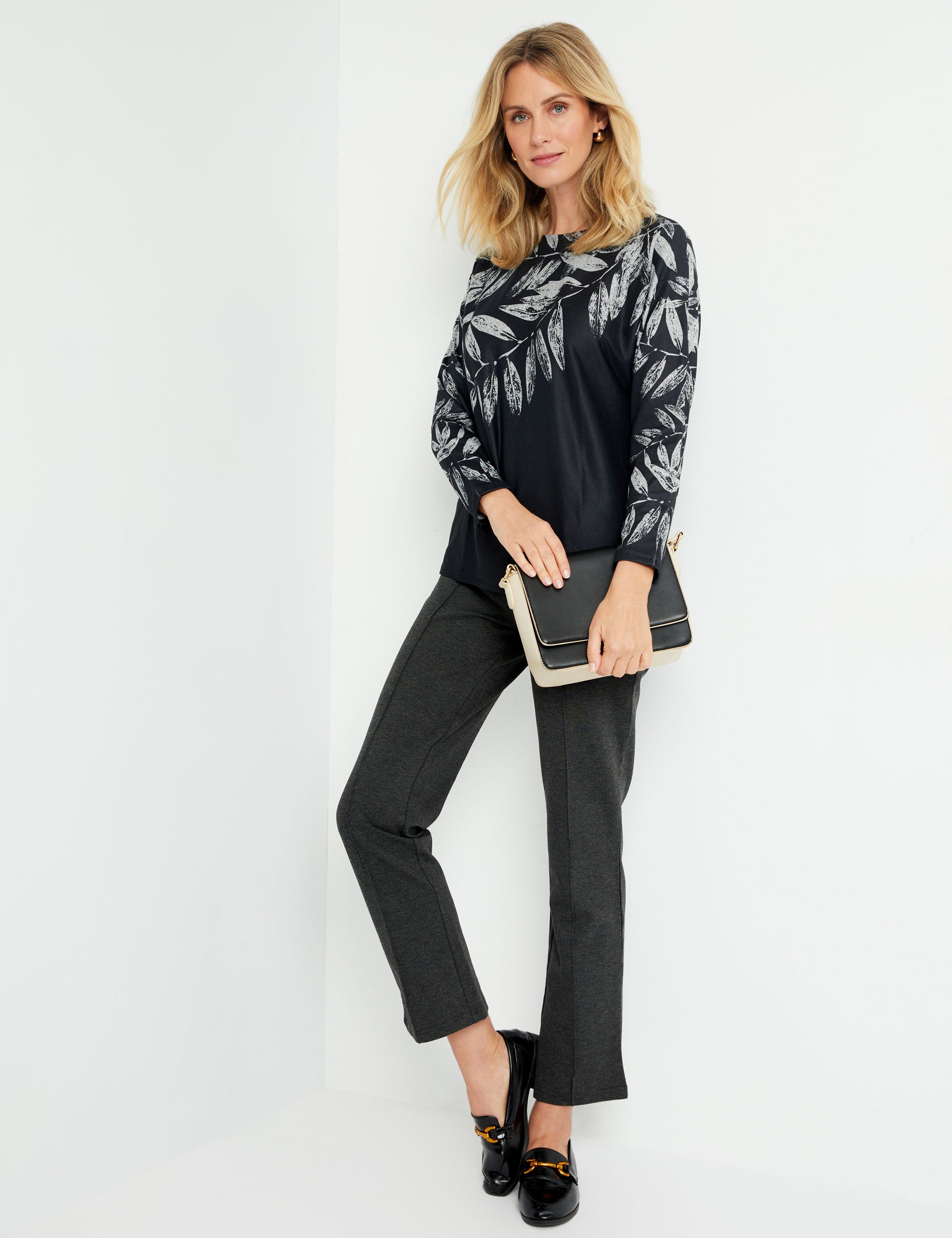 NONI B PINTUCK REGULAR PANTS | Liz Jordan