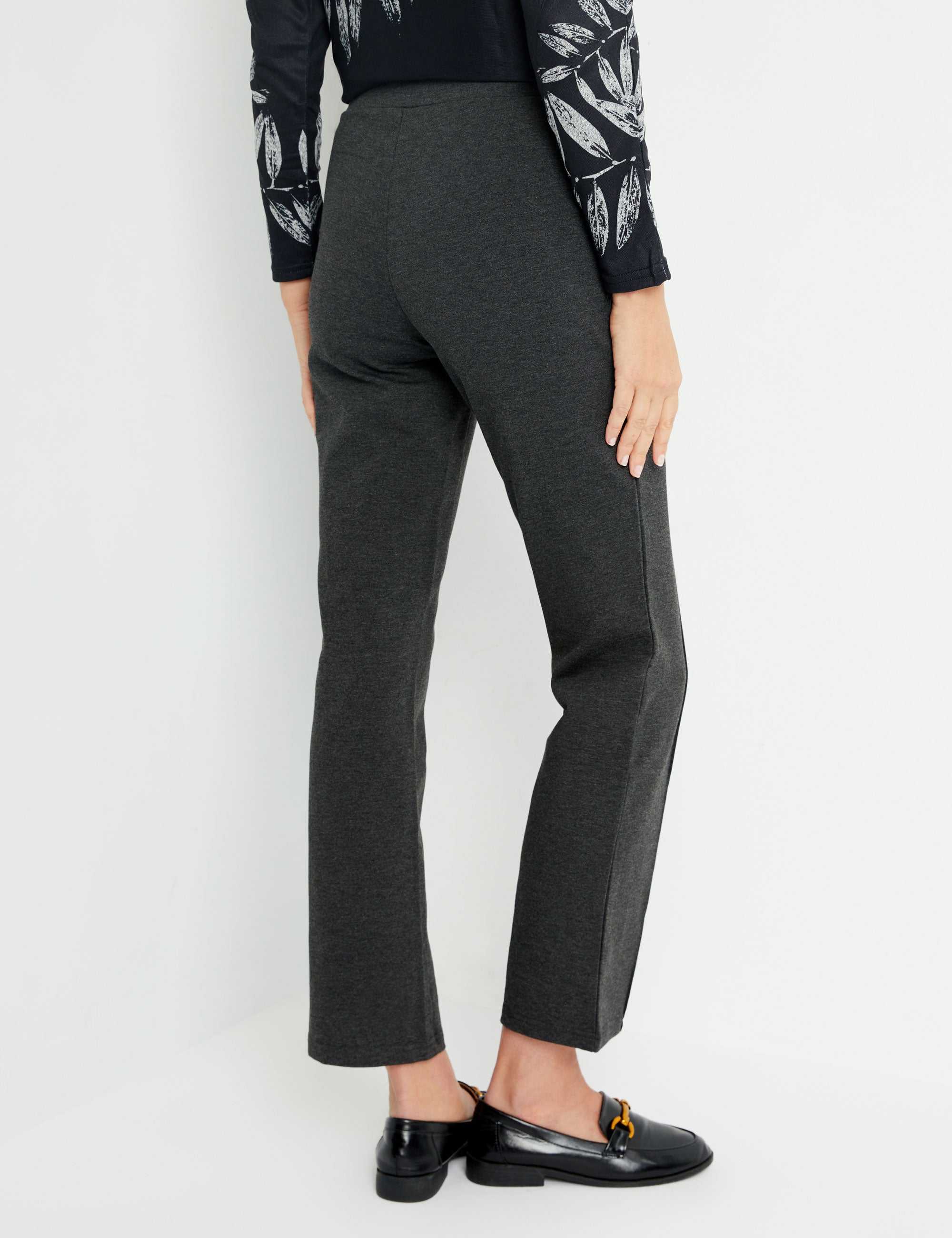 NONI B PINTUCK REGULAR PANTS | Liz Jordan