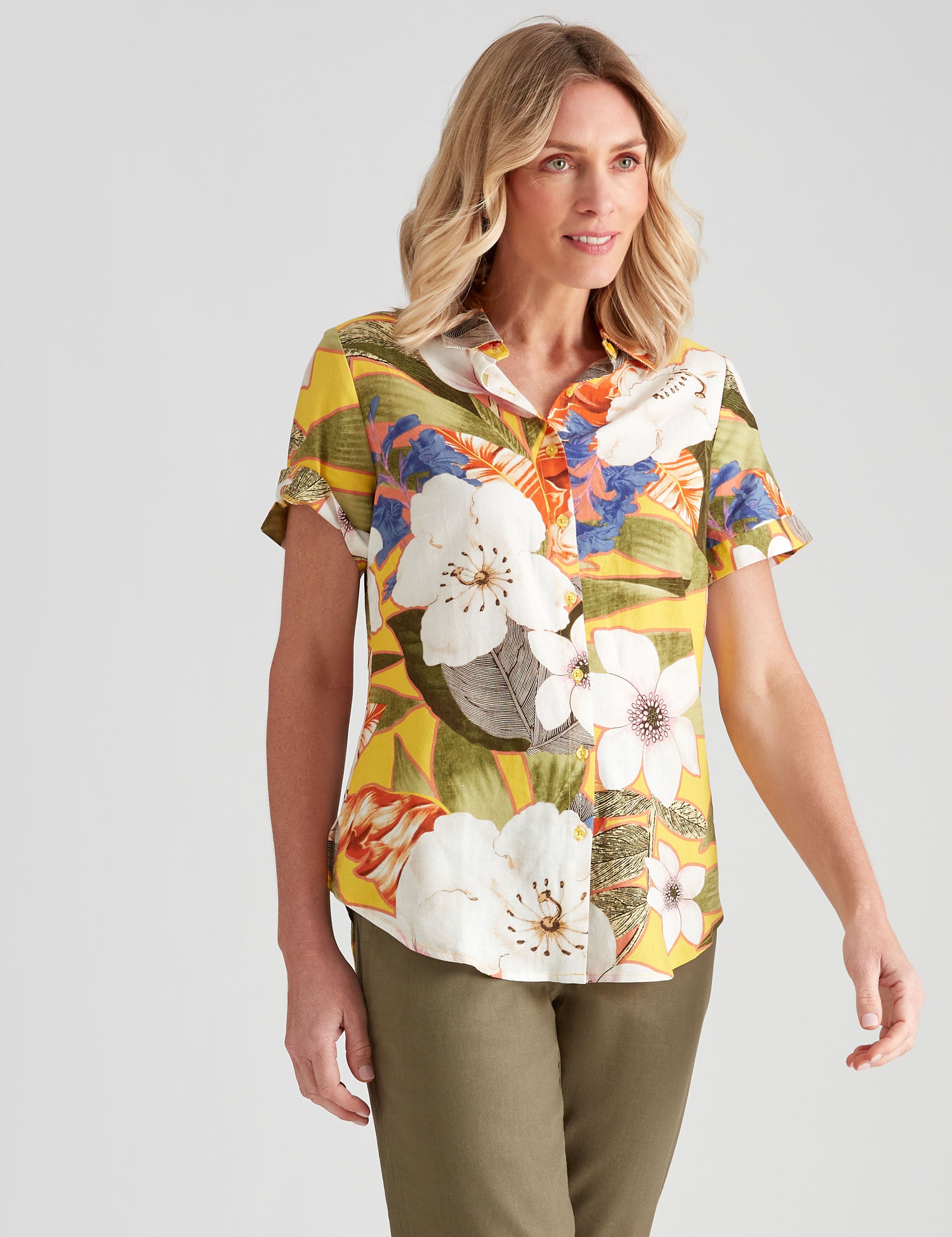 NONI B SHORT SLEEVE PRINT LINEN SHIRT | Liz Jordan