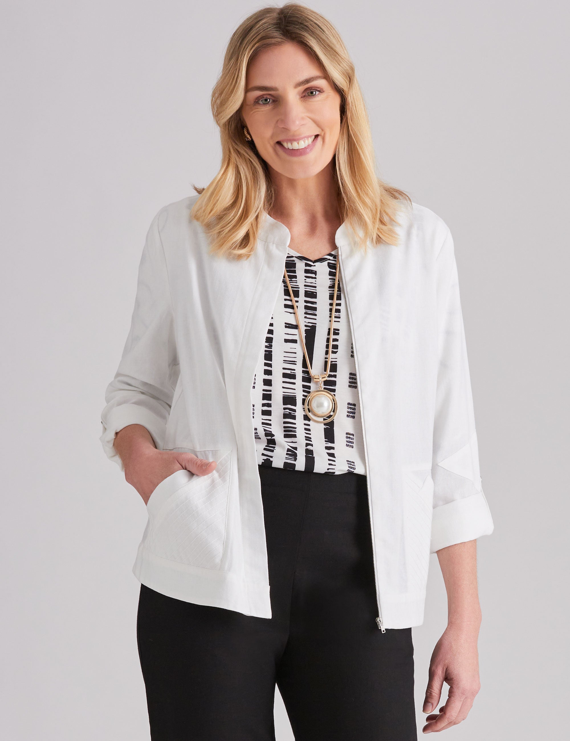 Noni B Linen Pocket Detail Jacket | Noni B