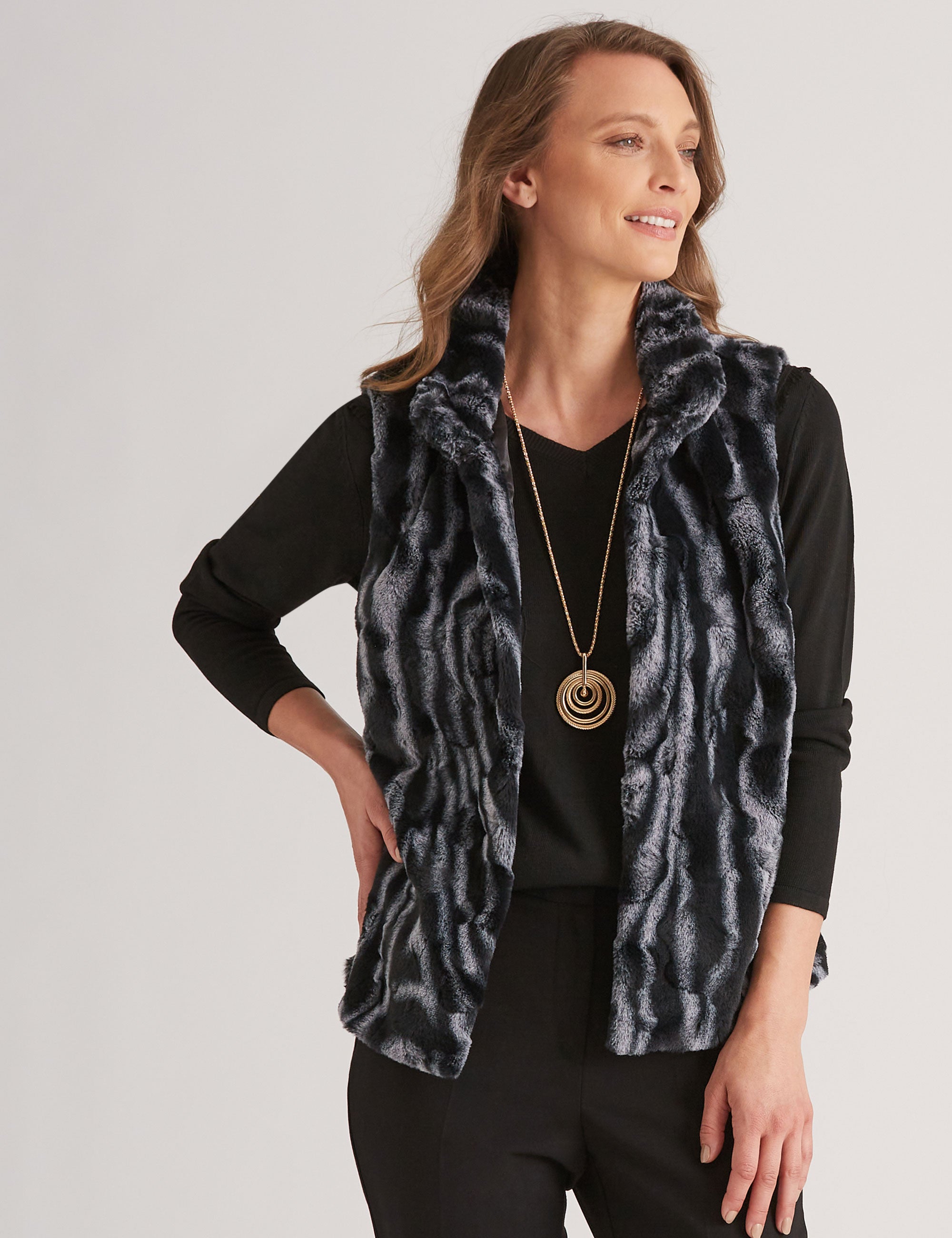 NONI B FAUX FUR VEST | Liz Jordan